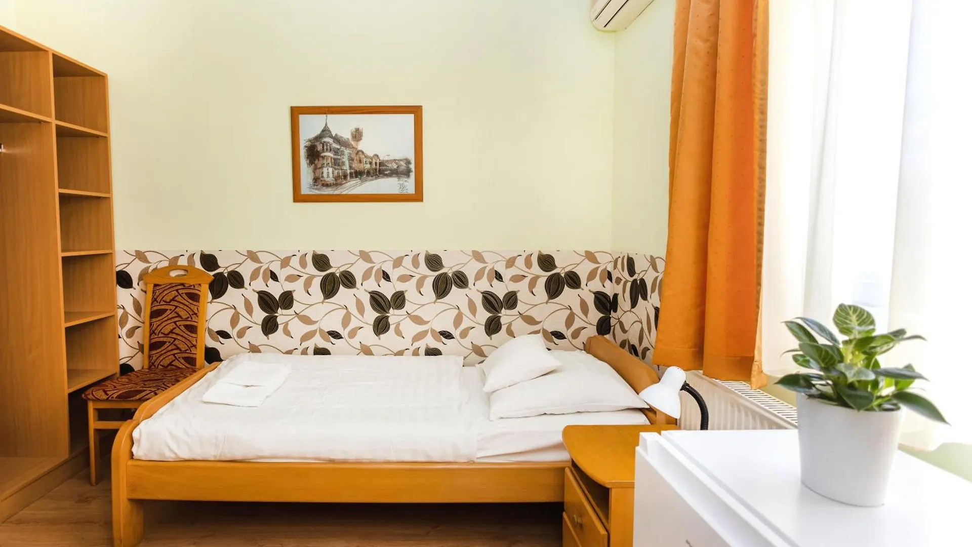Bed & Breakfast Belvarosi Panzio Debrecen