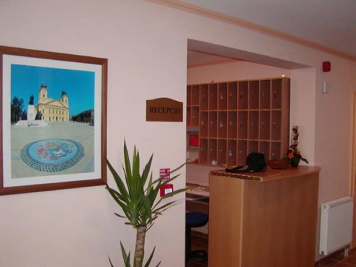 Belvarosi Panzio Bed & Breakfast Debrecen