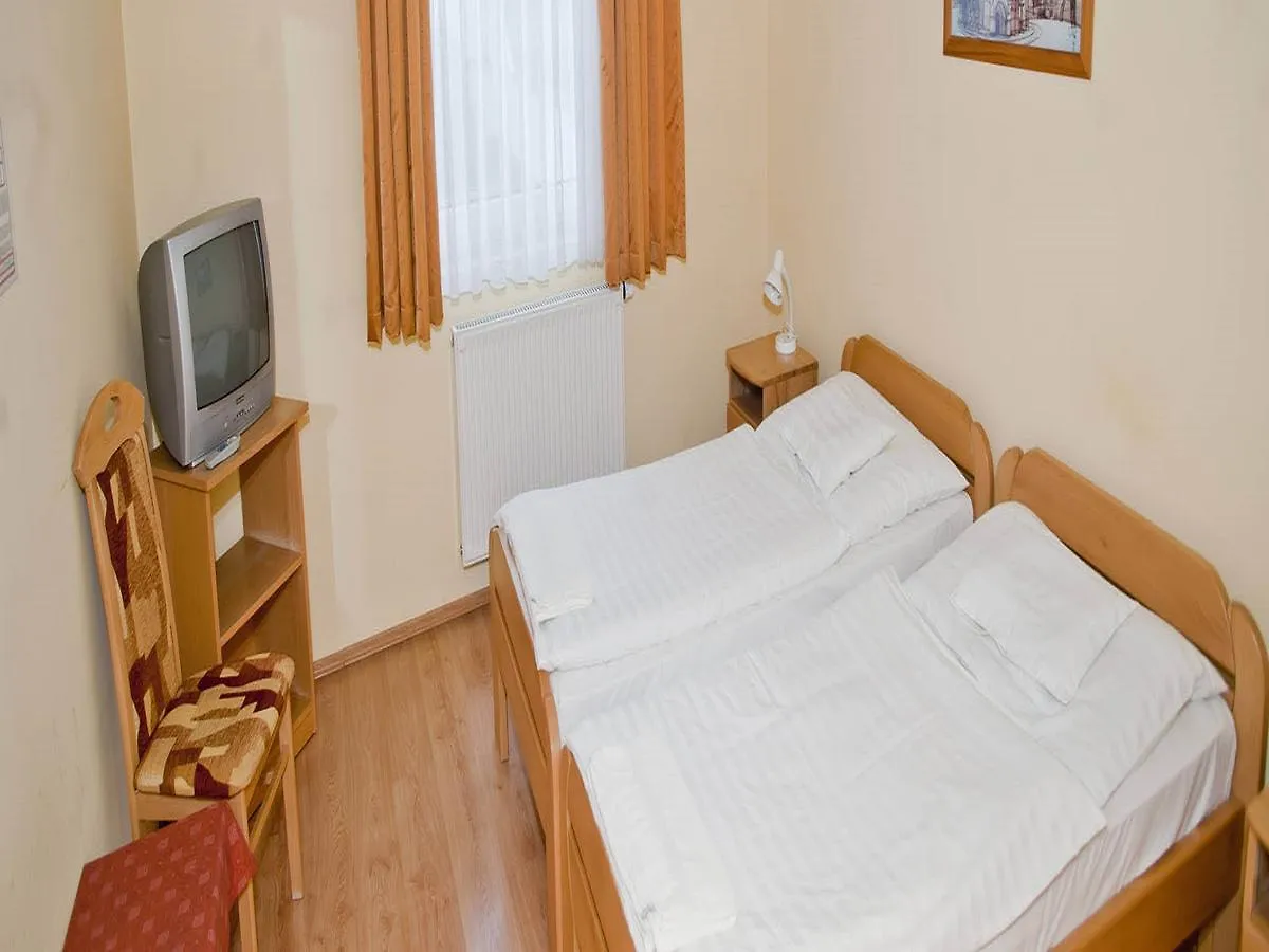 Belvarosi Panzio Bed & Breakfast Debrecen Hungary