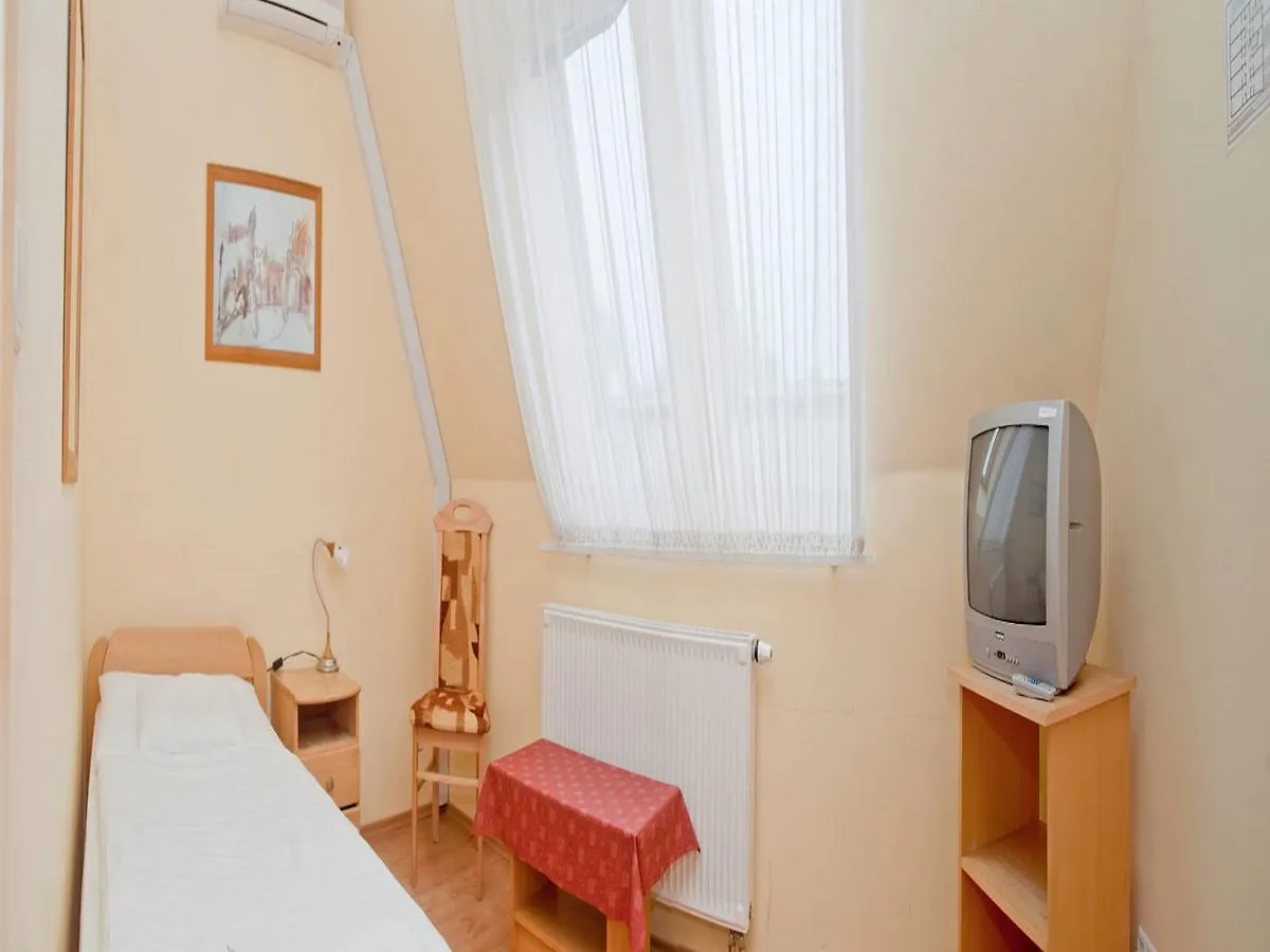 Belvarosi Panzio Bed & Breakfast Debrecen 2*,