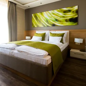 3* Hotel Bh Kristaly